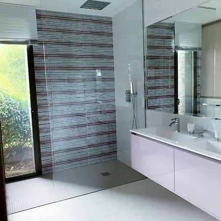 Regard-sur-mer 165m2 4ch Vue Piscine 아파트
